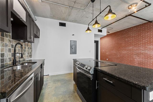 2000 Bagby Street 11416, Houston, TX 77002