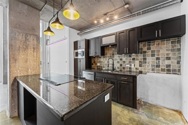 2000 Bagby Street 11416, Houston, TX 77002