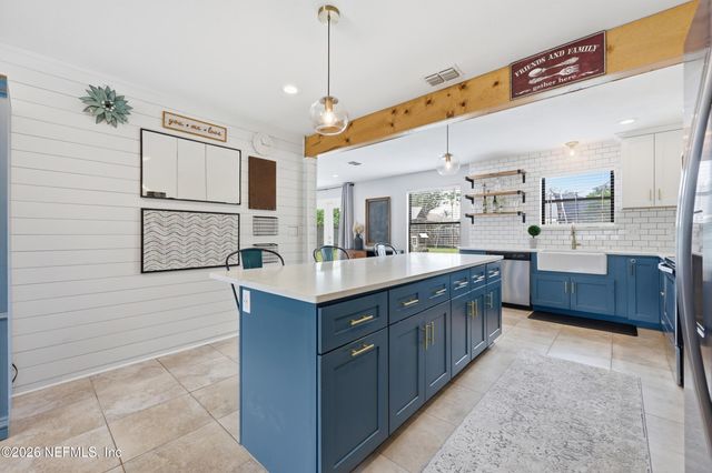 2308 LUANA Drive E, Jacksonville, FL 32246