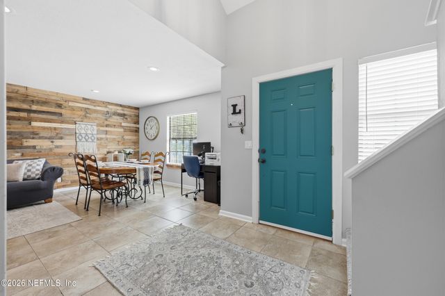 2308 LUANA Drive E, Jacksonville, FL 32246