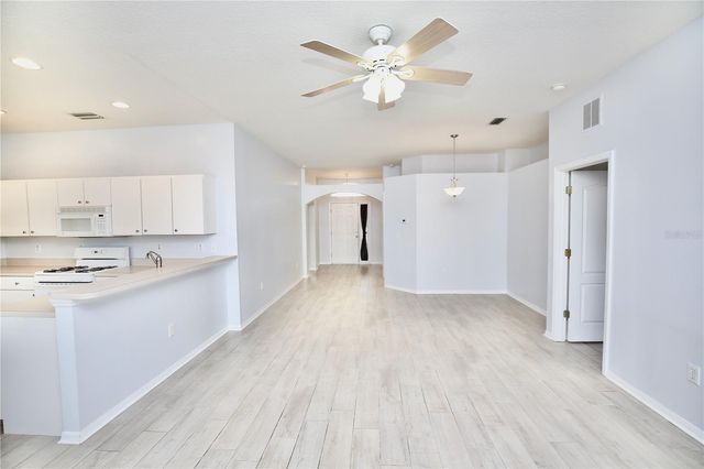 24421 BREEZY OAK COURT, Lutz, FL 33559