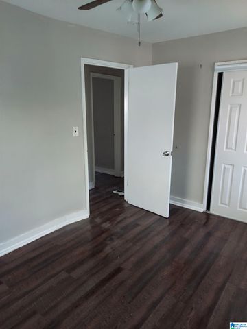 1738 CREEKWAY AVENUE SW, Birmingham, AL 35211