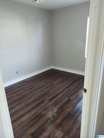 1738 CREEKWAY AVENUE SW, Birmingham, AL 35211