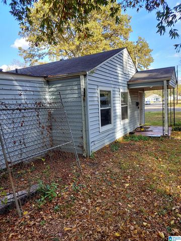 1738 CREEKWAY AVENUE SW, Birmingham, AL 35211