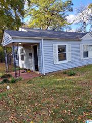 1738 CREEKWAY AVENUE SW, Birmingham, AL 35211