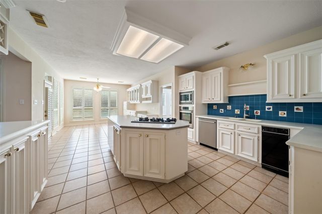 8422 Malardcrest Drive, Humble, TX 77346