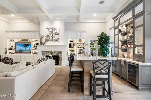 5700 E SANNA Street, Paradise Valley, AZ 85253