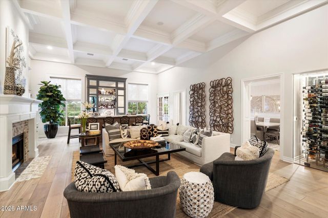 5700 E SANNA Street, Paradise Valley, AZ 85253