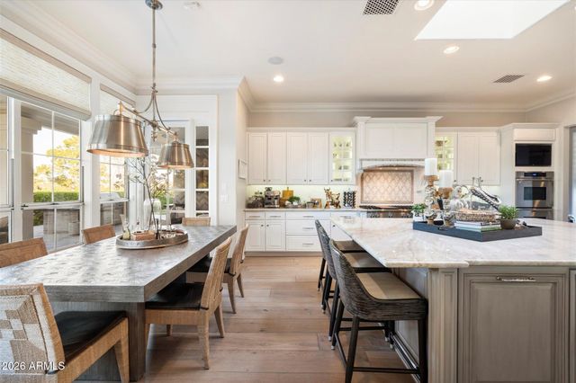 5700 E SANNA Street, Paradise Valley, AZ 85253