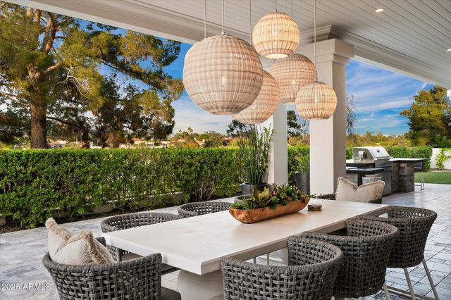 5700 E SANNA Street, Paradise Valley, AZ 85253