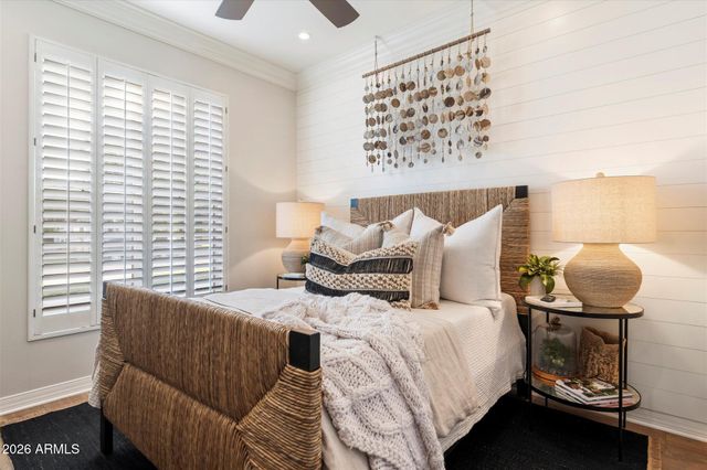 5700 E SANNA Street, Paradise Valley, AZ 85253
