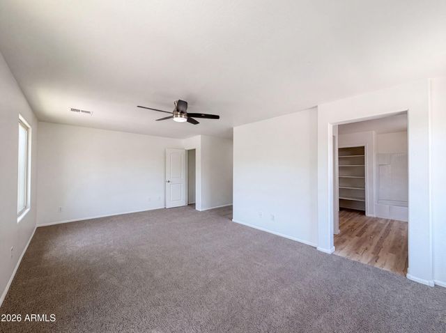 7730 W GILES Road, Phoenix, AZ 85035