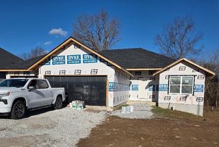 649 W Arbor Glenn Drive, Nixa, MO 65714