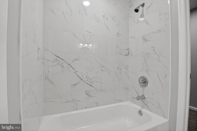 240 N LOMBARD ST, Wilmington, DE 19801