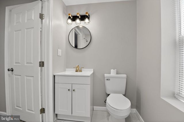 240 N LOMBARD ST, Wilmington, DE 19801