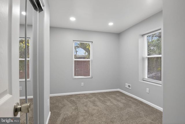 240 N LOMBARD ST, Wilmington, DE 19801