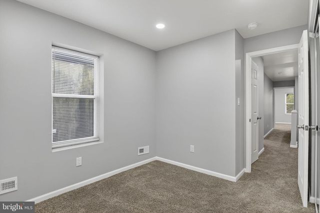 240 N LOMBARD ST, Wilmington, DE 19801