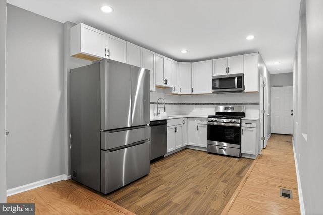 240 N LOMBARD ST, Wilmington, DE 19801