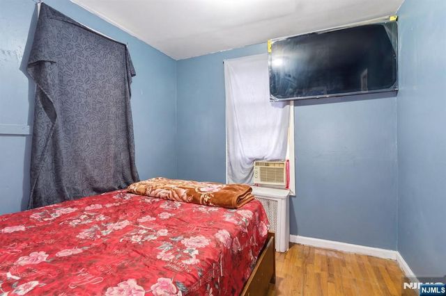 176C Parker Street, Newark, NJ 07104