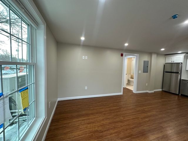 64 Holten St. 105, Danvers, MA 01923