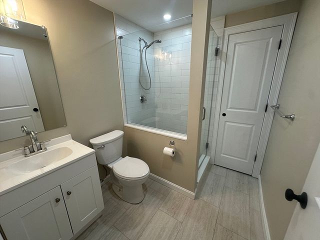 64 Holten St. 105, Danvers, MA 01923