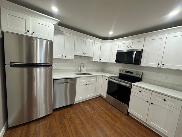 64 Holten St. 105, Danvers, MA 01923