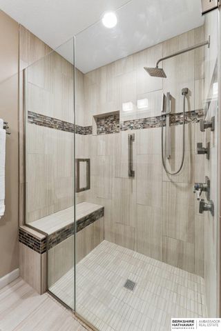 15317 Lafayette Avenue, Omaha, NE 68154