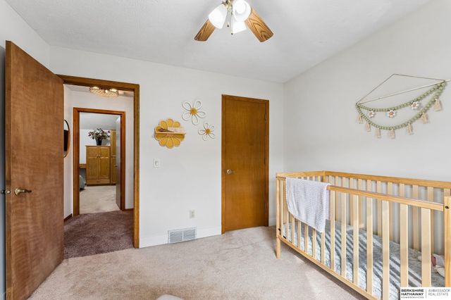 15317 Lafayette Avenue, Omaha, NE 68154