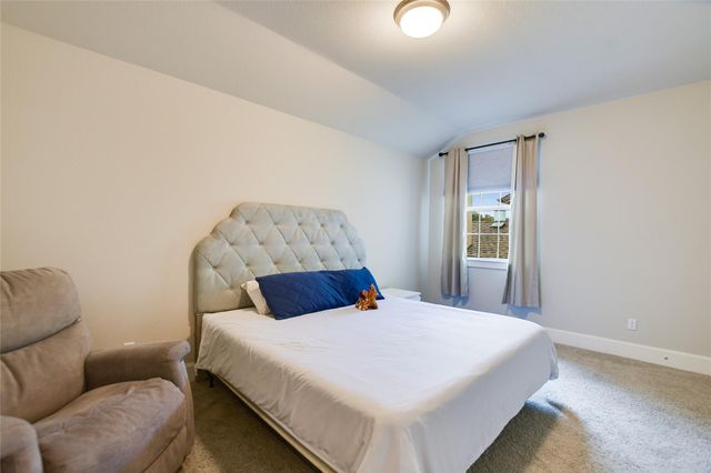 949 Indian Hawthorne DR, Georgetown, TX 78628