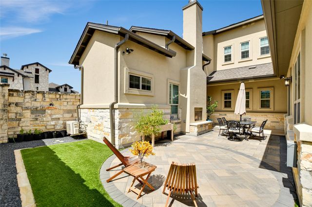 949 Indian Hawthorne DR, Georgetown, TX 78628