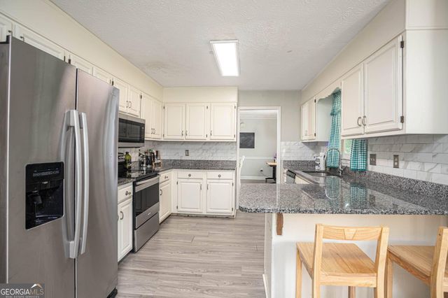 3170 Pine Cove Court SW, Lilburn, GA 30047
