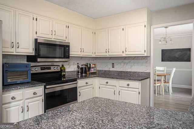 3170 Pine Cove Court SW, Lilburn, GA 30047