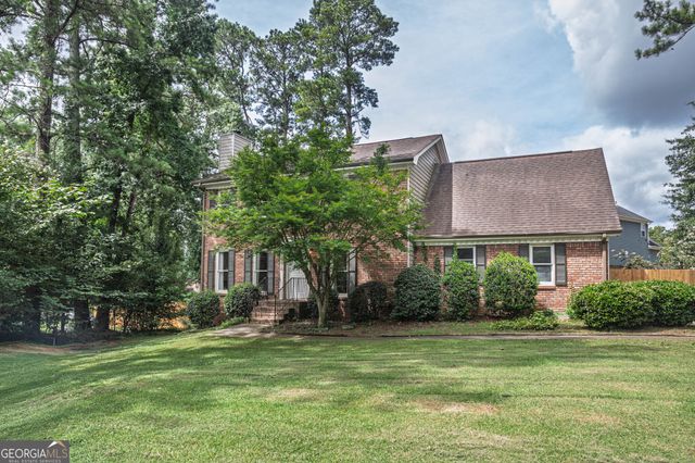 3170 Pine Cove Court SW, Lilburn, GA 30047