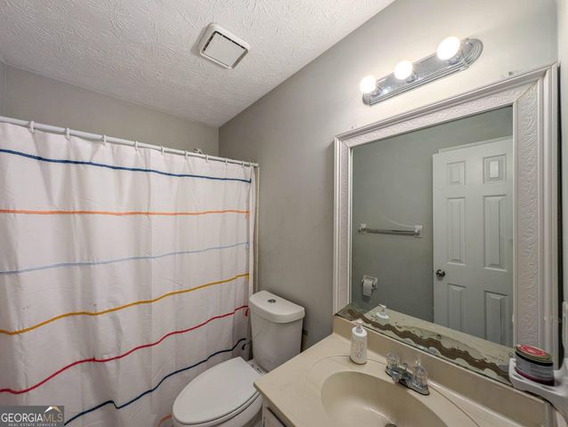 3170 Pine Cove Court SW, Lilburn, GA 30047