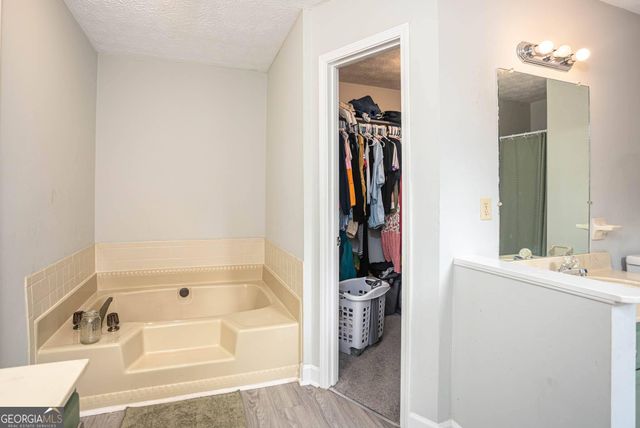 3170 Pine Cove Court SW, Lilburn, GA 30047