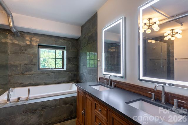 715 N Graham Street 201, Charlotte, NC 28202