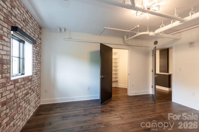 715 N Graham Street 201, Charlotte, NC 28202