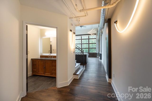 715 N Graham Street 201, Charlotte, NC 28202