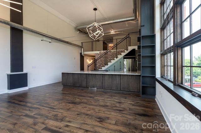 715 N Graham Street 201, Charlotte, NC 28202