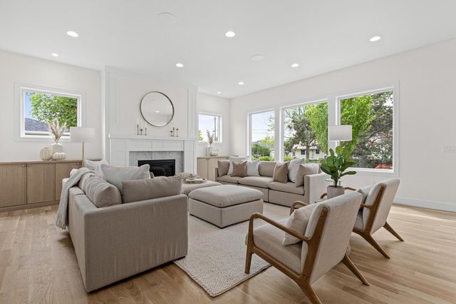 6100 Abbott Avenue S, Edina, MN 55410