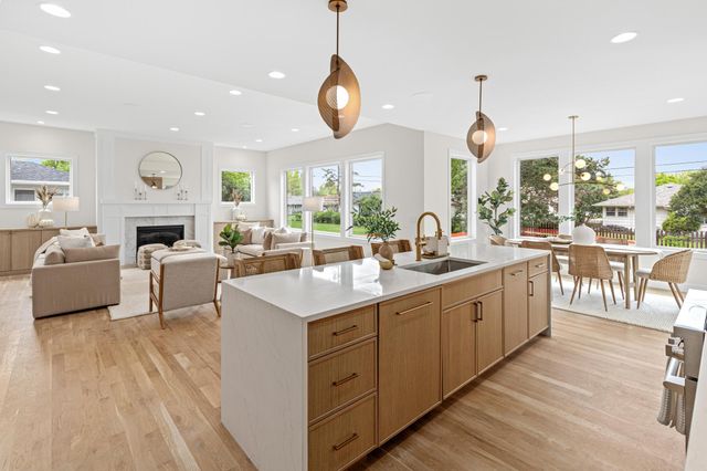 6100 Abbott Avenue S, Edina, MN 55410