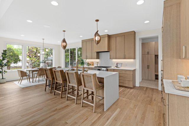 6100 Abbott Avenue S, Edina, MN 55410