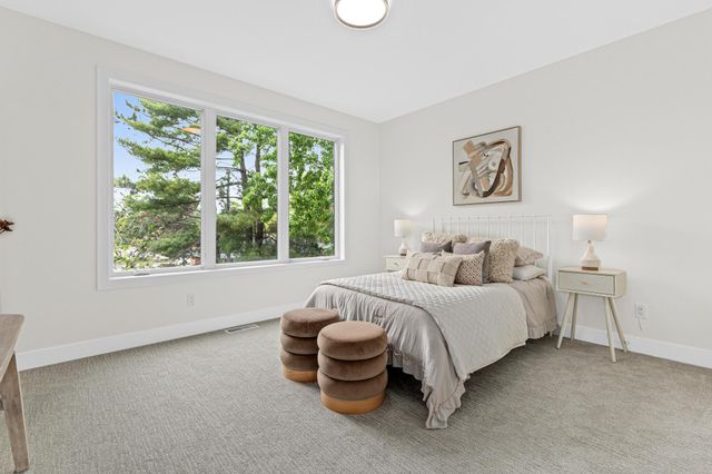 6100 Abbott Avenue S, Edina, MN 55410