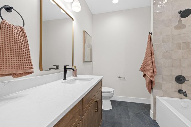 6100 Abbott Avenue S, Edina, MN 55410