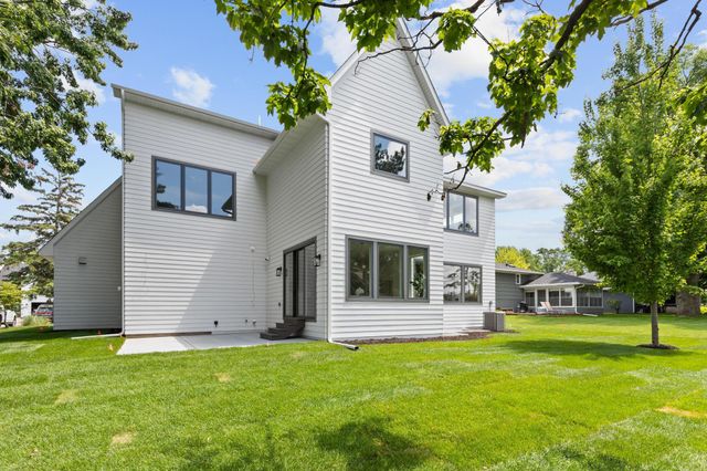 6100 Abbott Avenue S, Edina, MN 55410
