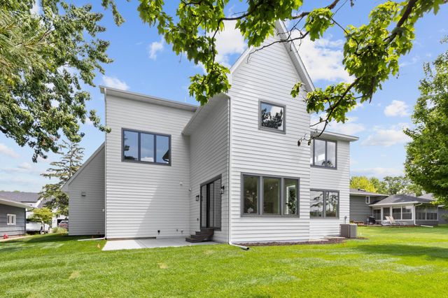 6100 Abbott Avenue S, Edina, MN 55410