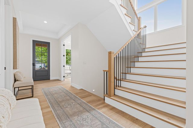 6100 Abbott Avenue S, Edina, MN 55410