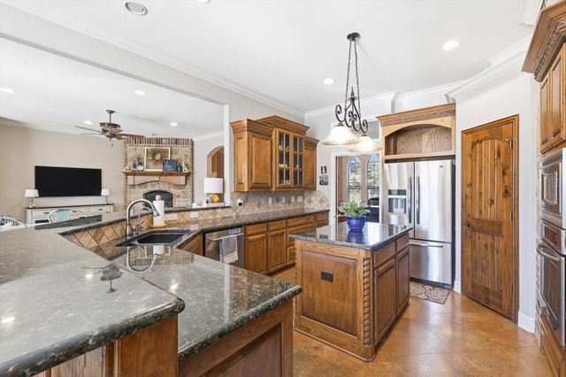 1149 Whisper Willows Drive, Fort Worth, TX 76052