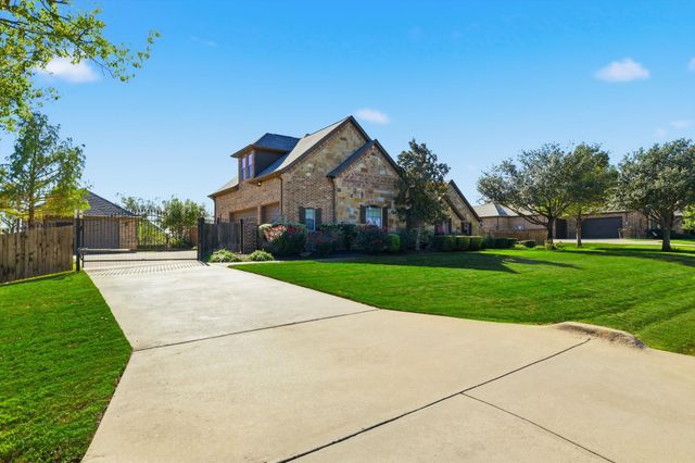 1149 Whisper Willows Drive, Fort Worth, TX 76052