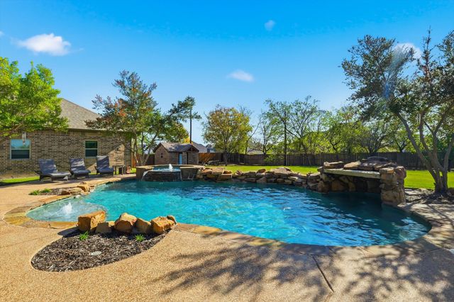 1149 Whisper Willows Drive, Fort Worth, TX 76052